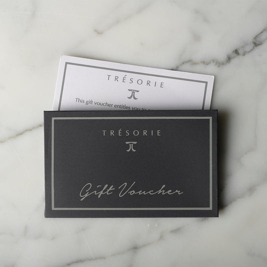 Luxury dining plate collection by Tresorie.