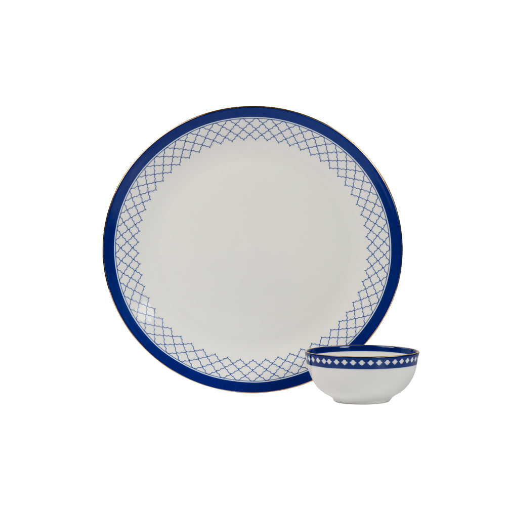 Elegant rustic ceramic plates by Tresorie.